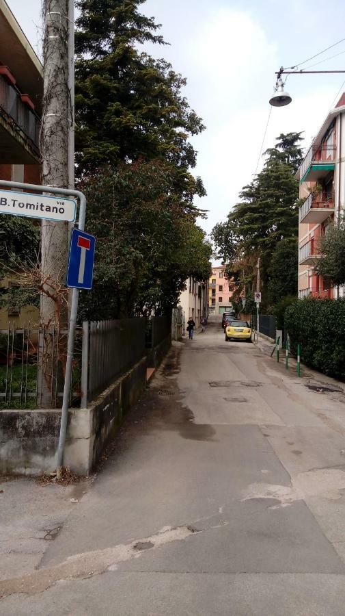 Vicino Al Prato Della Valle Intero Appartamento Parcheggio Facile Di Fronte Padova Eksteriør bilde